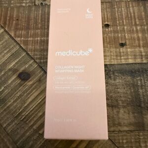 NEW - Unopend- Medicube Collagen Night Wrapping Mask